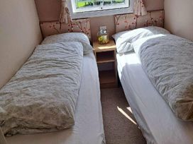 Marine Holiday Park - Holiday Accommodation 17147 - North Wales - 1186226 - thumbnail photo 12
