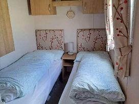 Marine Holiday Park - Holiday Accommodation 17147 - North Wales - 1186226 - thumbnail photo 13