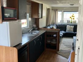 Golden Gate Holiday Centre - Holiday Accommodation 17151 - North Wales - 1186228 - thumbnail photo 1