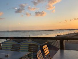 Hayling Island Holiday Park - Meadow Bay Villages - Holiday Accommodation 17153 - Hampshire - 1186229 - thumbnail photo 19