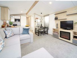 Seal Bay Resort - Holiday Accommodation 17167 - Hampshire - 1186231 - thumbnail photo 6