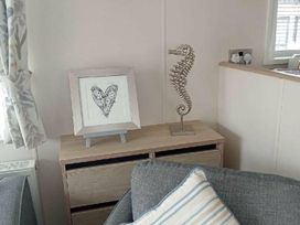 Pentire Costal Holiday Park - Holiday Accommodation 17170 - Cornwall - 1186232 - thumbnail photo 7