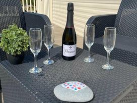 Hafan y Mor Haven - Holiday Accommodation 17172 - North Wales - 1186233 - thumbnail photo 4
