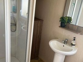 Hafan y Mor Haven - Holiday Accommodation 17172 - North Wales - 1186233 - thumbnail photo 13