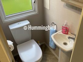 Marton Mere Holiday Village - Holiday Accommodation 17195 - Lake District - 1186239 - thumbnail photo 11