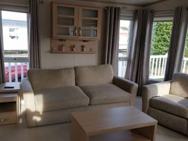Presthaven Beach Resort - Holiday Accommodation 17202 - North Wales - 1186241 - thumbnail photo 8