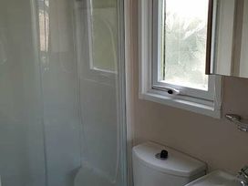 Presthaven Beach Resort - Holiday Accommodation 17202 - North Wales - 1186241 - thumbnail photo 15