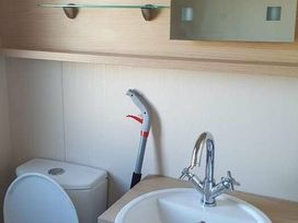 Presthaven Beach Resort - Holiday Accommodation 17202 - North Wales - 1186241 - thumbnail photo 16