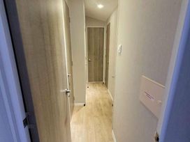 Unity Holiday Resort - Holiday Accommodation 17205 - Somerset & Wiltshire - 1186242 - thumbnail photo 12
