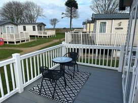 Primrose Valley Holiday Park - Holiday Accommodation 17209 - North Yorkshire (incl. Whitby) - 1186243 - thumbnail photo 5