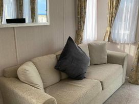 Primrose Valley Holiday Park - Holiday Accommodation 17209 - North Yorkshire (incl. Whitby) - 1186243 - thumbnail photo 7