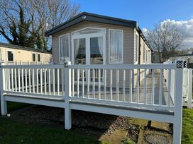 Primrose Valley Holiday Park - Holiday Accommodation 17209 - North Yorkshire (incl. Whitby) - 1186243 - thumbnail photo 8