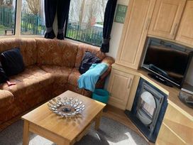 Happy Days Leisure - Holiday Accommodation 17214 - Lincolnshire - 1186245 - thumbnail photo 5