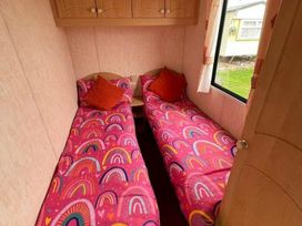 Happy Days Leisure - Holiday Accommodation 17214 - Lincolnshire - 1186245 - thumbnail photo 16