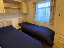 Lyons Robin Hood - Holiday Accommodation 17224 - North Wales - 1186248 - thumbnail photo 5