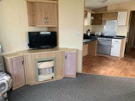 Skipsea Sands Holiday Park - Holiday Accommodation 17227 - North Yorkshire (incl. Whitby) - 1186249 - thumbnail photo 5
