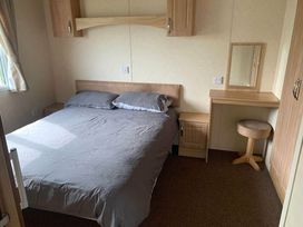 Skipsea Sands Holiday Park - Holiday Accommodation 17227 - North Yorkshire (incl. Whitby) - 1186249 - thumbnail photo 7