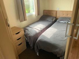 Skipsea Sands Holiday Park - Holiday Accommodation 17227 - North Yorkshire (incl. Whitby) - 1186249 - thumbnail photo 8