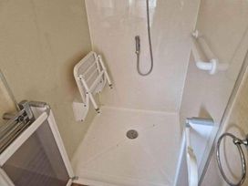Skipsea Sands Holiday Park - Holiday Accommodation 17227 - North Yorkshire (incl. Whitby) - 1186249 - thumbnail photo 10