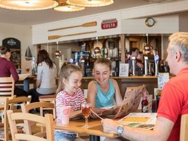 Skipsea Sands Holiday Park - Holiday Accommodation 17227 - North Yorkshire (incl. Whitby) - 1186249 - thumbnail photo 15