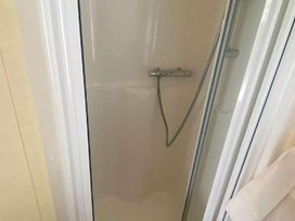 Golden Gate Holiday Centre - Holiday Accommodation 17228 - North Wales - 1186250 - thumbnail photo 7
