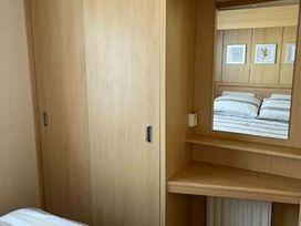 Hopton Holiday Village - Holiday Accommodation 17240 - Suffolk & Essex - 1186253 - thumbnail photo 6