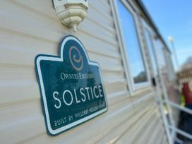 Orchards Holiday Village - Holiday Accommodation 17249 - Suffolk & Essex - 1186258 - thumbnail photo 17