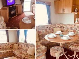 Mablethorpe Chalet Park - Holiday Accommodation 17253 - Lincolnshire - 1186259 - thumbnail photo 1