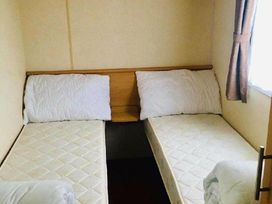 Mablethorpe Chalet Park - Holiday Accommodation 17253 - Lincolnshire - 1186259 - thumbnail photo 4