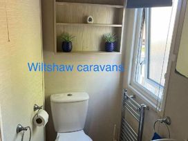Lyons Winkups and Primrose - Holiday Accommodation 17254 - North Wales - 1186260 - thumbnail photo 8