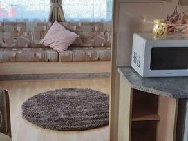 Coral Beach - Holiday Accommodation 17269 - Lincolnshire - 1186263 - thumbnail photo 5