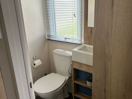 Blue Dolphin Holiday Park - Holiday Accommodation 17282 - North Yorkshire (incl. Whitby) - 1186268 - thumbnail photo 11