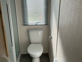 Blue Dolphin Holiday Park - Holiday Accommodation 17282 - North Yorkshire (incl. Whitby) - 1186268 - thumbnail photo 14