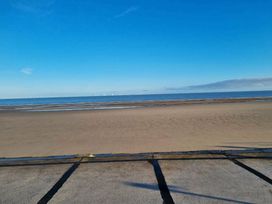 Lido Beach Holiday Park - Holiday Accommodation 17291 - North Wales - 1186271 - thumbnail photo 12