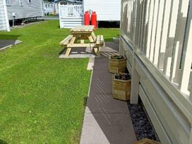 Lido Beach Holiday Park - Holiday Accommodation 17291 - North Wales - 1186271 - thumbnail photo 18
