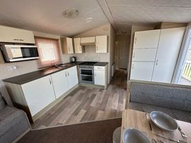 Golden Gate Holiday Centre - Holiday Accommodation 17296 - North Wales - 1186273 - thumbnail photo 3