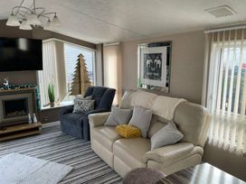 7 Lakes Country Park - Holiday Accommodation 17310 - Lincolnshire - 1186276 - thumbnail photo 3