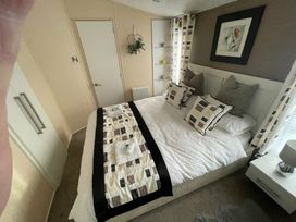 7 Lakes Country Park - Holiday Accommodation 17310 - Lincolnshire - 1186276 - thumbnail photo 7