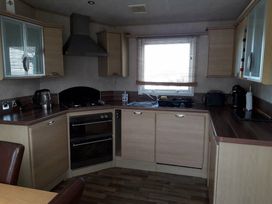 Dinas Cross Country Park - Holiday Accommodation 17316 - South Wales - 1186277 - thumbnail photo 10