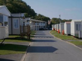 Quay West Holiday Park - Holiday Accommodation 17325 - Mid Wales - 1186280 - thumbnail photo 6