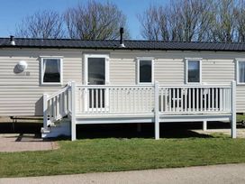 Skipsea Sands Holiday Park - Holiday Accommodation 17326 - North Yorkshire (incl. Whitby) - 1186281 - thumbnail photo 1