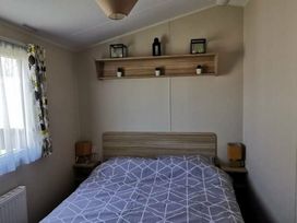 Skipsea Sands Holiday Park - Holiday Accommodation 17326 - North Yorkshire (incl. Whitby) - 1186281 - thumbnail photo 4