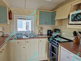 Lyons Sunnysands Holiday Park - Holiday Accommodation 17327 - Mid Wales - 1186282 - thumbnail photo 2