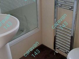 Lyons Sunnysands Holiday Park - Holiday Accommodation 17327 - Mid Wales - 1186282 - thumbnail photo 11