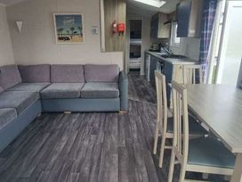 Caister Holiday Park - Holiday Accommodation 17332 - Norfolk - 1186284 - thumbnail photo 4