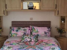 Southview Holiday Park - Holiday Accommodation 17334 - Lincolnshire - 1186285 - thumbnail photo 13