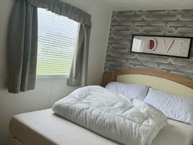 Golden Palm Resort - Holiday Accommodation 17336 - Lincolnshire - 1186286 - thumbnail photo 8