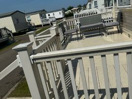 Golden Palm Resort - Holiday Accommodation 17336 - Lincolnshire - 1186286 - thumbnail photo 10