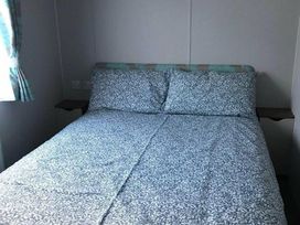 Quay West Holiday Park - Holiday Accommodation 17348 - Mid Wales - 1186287 - thumbnail photo 10