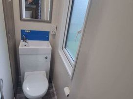 Caister Holiday Park - Holiday Accommodation 17349 - Norfolk - 1186288 - thumbnail photo 6